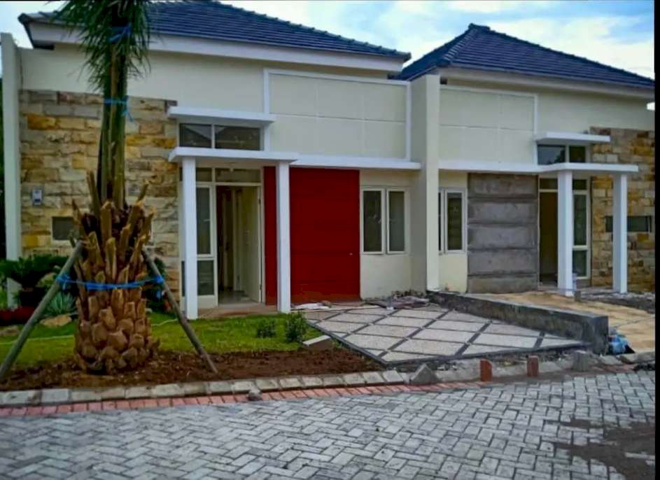Dijual rumah 3 kamar tidur dekat surabaya barat tanpa DP