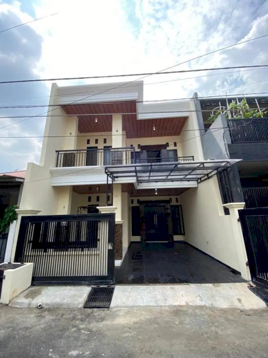 Rumah baru design modern minimalis di Pondok Bambu Jaktim