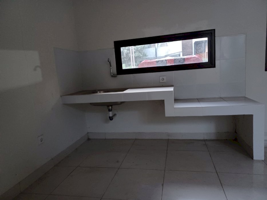 Dijual Rumah 2 lantai siap huni dinusaloka park BSD