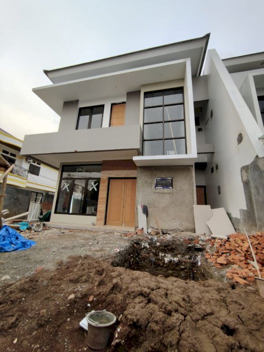 Dijual Rumah Baru Non Komplek Posisi Hook Lokasi Strategis