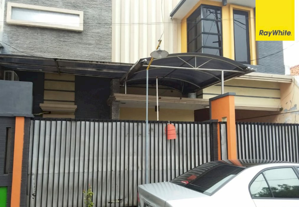 Dijual Cepat Rumah Hunian Nyaman Aman Lokasi di Mulyosari Utara