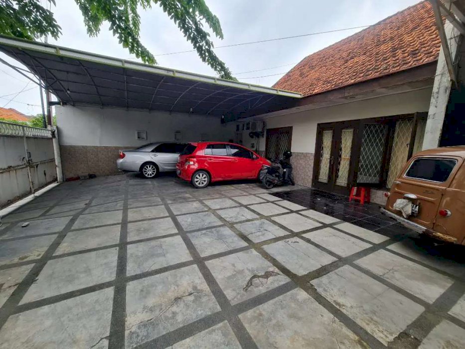Rumah Pusat Kota Jl Rinjani Petemon Hanya 9jt per Meter