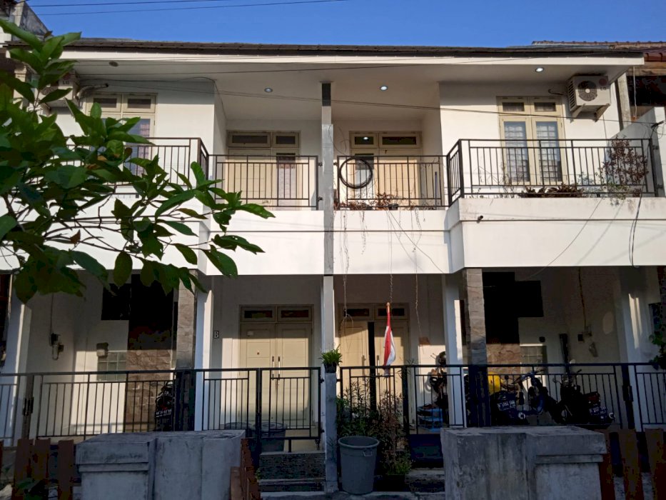 Dijual Rumah Kembar dlm 1 Kav. Dalam Perum Banteng - Jakal