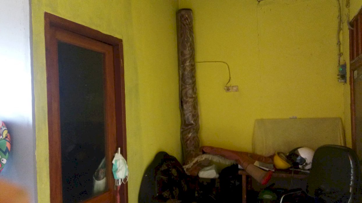 Rumah di hook lokasi strategis & di perumahan taman Kebalen