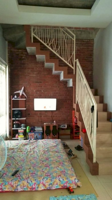 BU! Rumah 2 Lantai Cantik Pol Lokasi Strategis Hanya 300 Meter Ke UMM