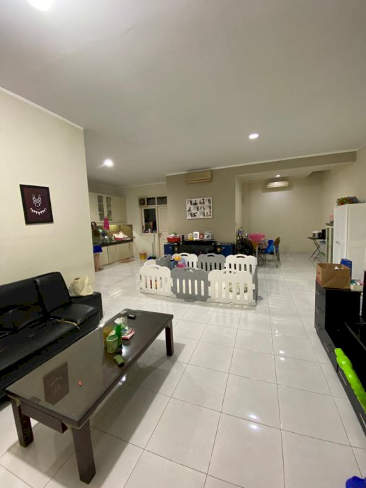 DIJUAL RUMAH DI KAWASAN GADING NIRWANA 2 KELAPA GADING, SIAP HUNI