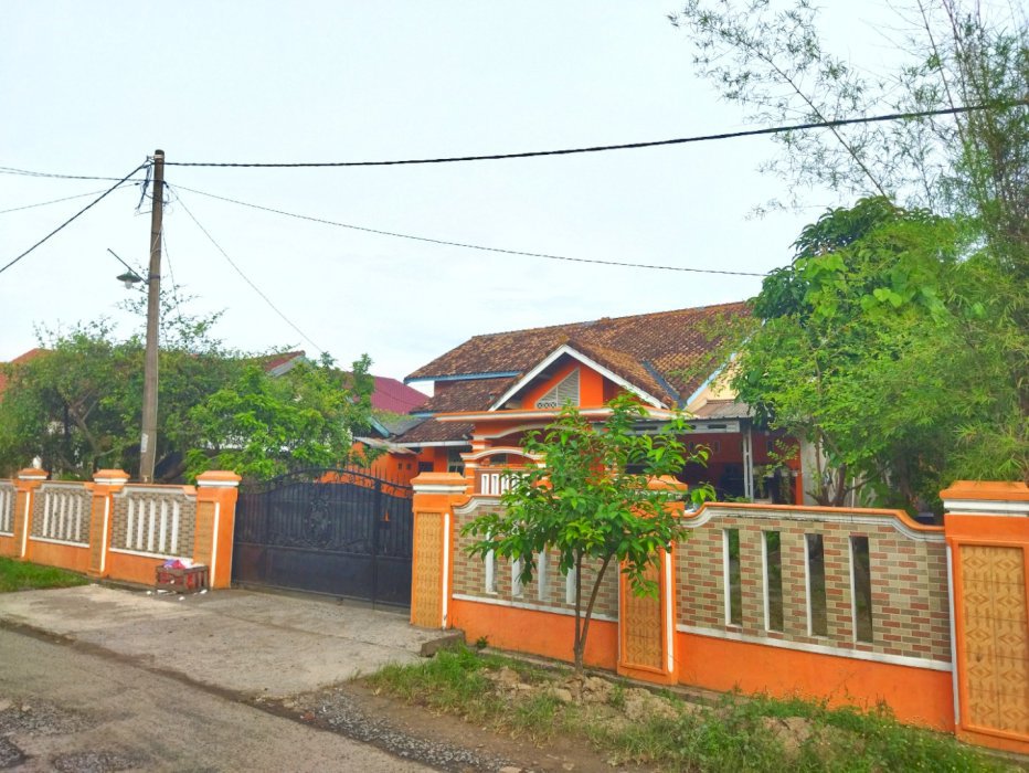 Rumah luas, B.Lampung, jalur 2 korpri (5 menit ke pintu tol kotabaru)
