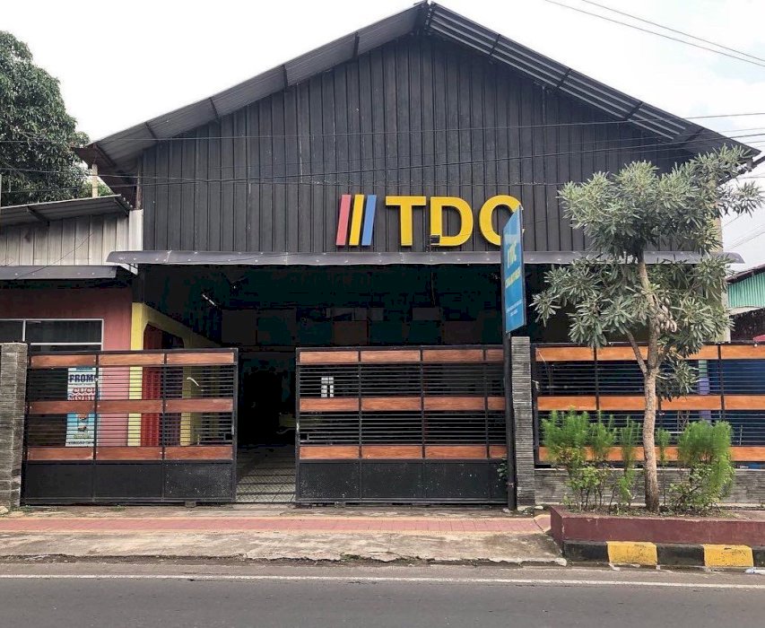 Jual Rumah Sekaligus Tempat Usaha Dengan Lokasi Strategis