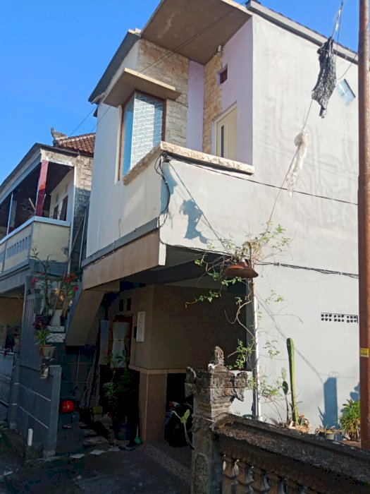 RUMAH LANTAI 2 DEKAT PASAR COKRO EX TIARA GROSIR DENPASAR