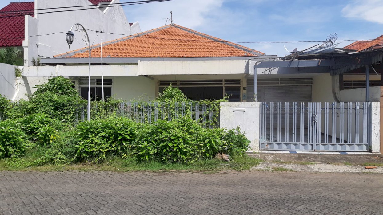 Rumah Hitung Tanah Manyar Kertoarjo Hanya 200m ke Raya