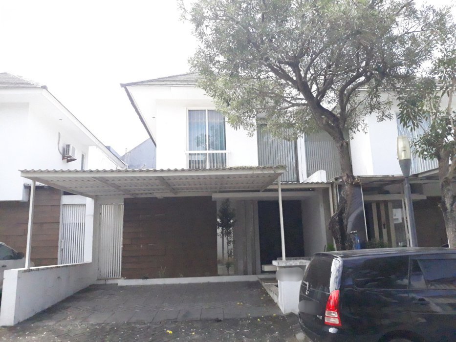 Disewakan Rumah Royal Residence Harewood