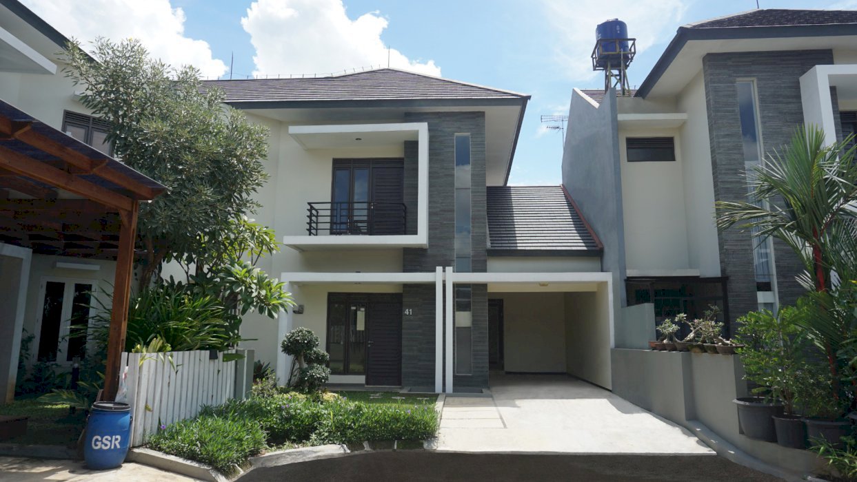 Rumah Mewah 2 Lantai di Perumahan Ekslusif Bandung Timur