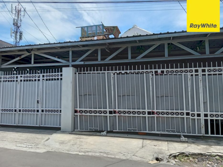 Rumah Dijual SHM Siap Huni Lokasi di Jl. Pacar Kembang, Surabaya