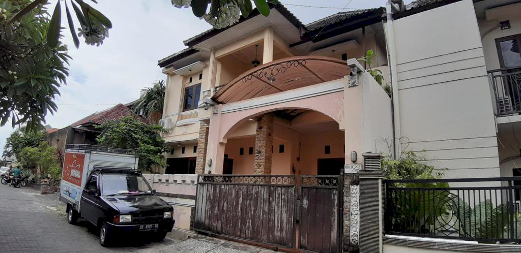 RUMAH MEGAH BUANA RAYA PADANG SAMBIAN DENPASAR BARAT