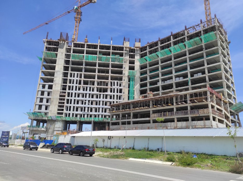 Apartmen berhadapan pantai losari kota Makassar 085201027778