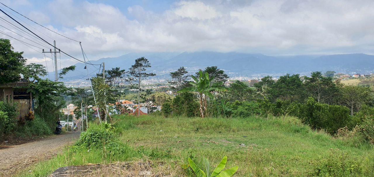 Tanah hunian villa kebun strategis berlokasi di bumiaji kota batu