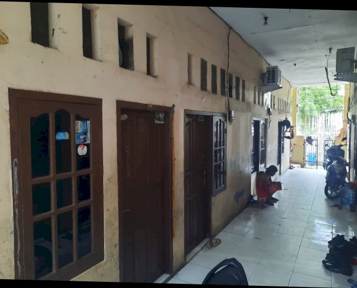 Jual kontrakan 8 pintu