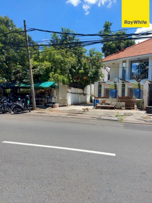 Dijual Cepat Rumah Dengan 10 Kamar Lokasi di Jl. Tegalsari, Surabaya