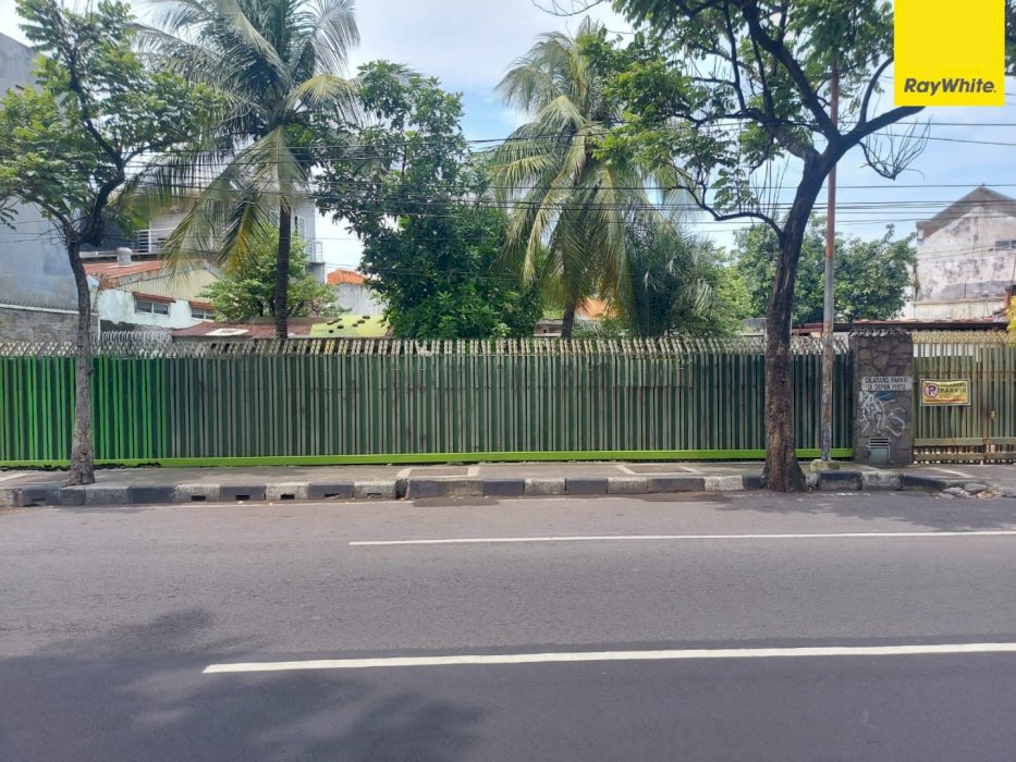 Dijual Rumah Hitung Tanah Dengan Luas 1173 di Jl. Raya Arjuna, SBY
