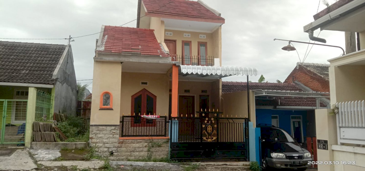 Rumah 2 Lantai Istimewa di Daerah Ngijo di Karangploso