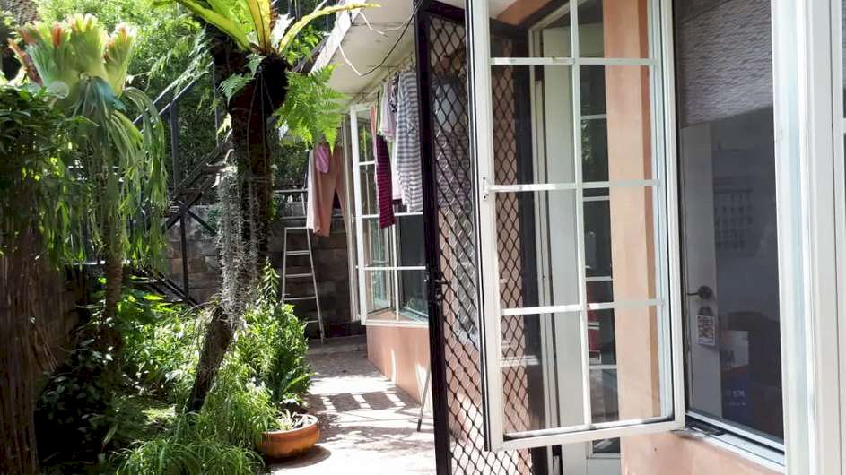 JUAL RUMAH TAMAN MEDITERANEAN LIPPO KARAWACI