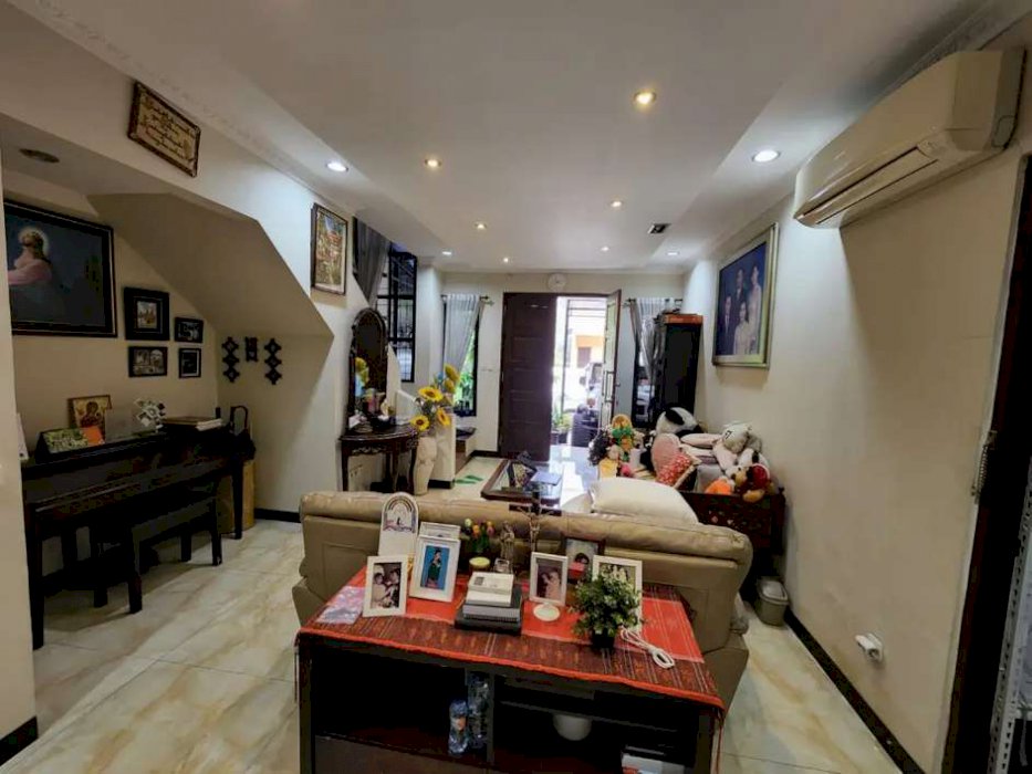 DiJual Rumah Taman Pattaya Lippo Karawaci Semi Furnished