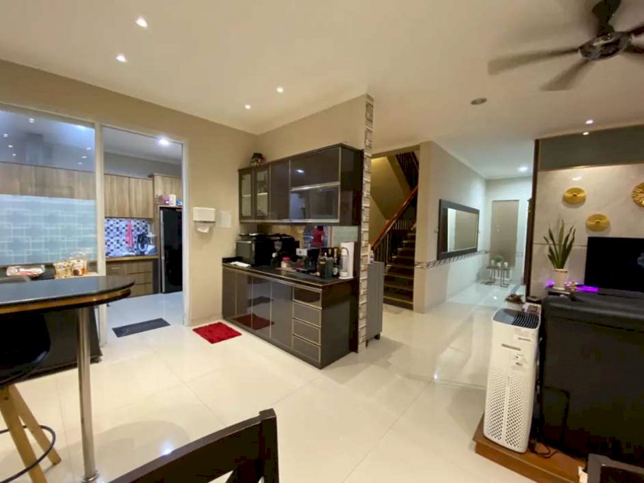 DIJUAL Rumah Taman Bromo Full Renovasi Lippo Karawaci Siap Huni