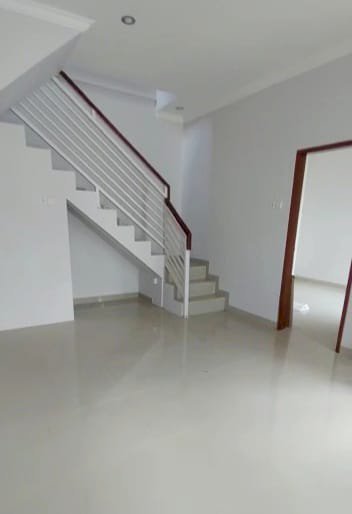 Rumah baru lantai 2 siap huni dekat mcd dan KFC jimbaran badung bali