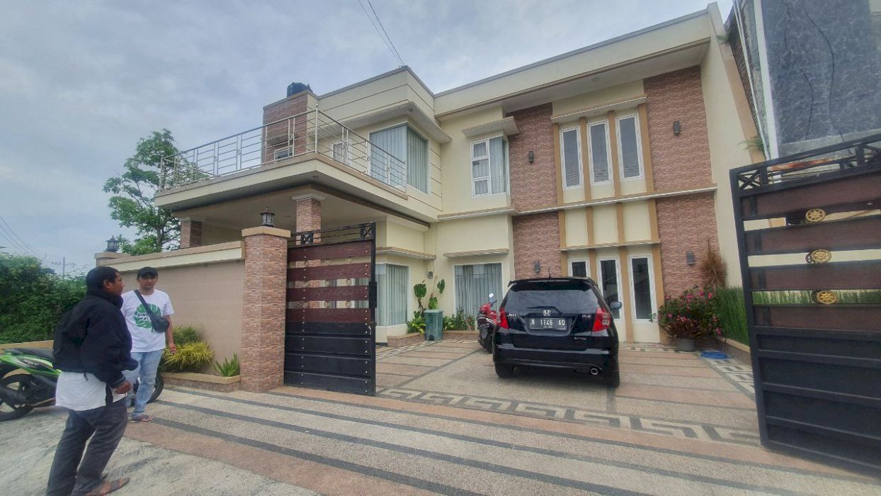 Ready Stock Villa Mewah di Kawasan Metro Jantung Kota Batu