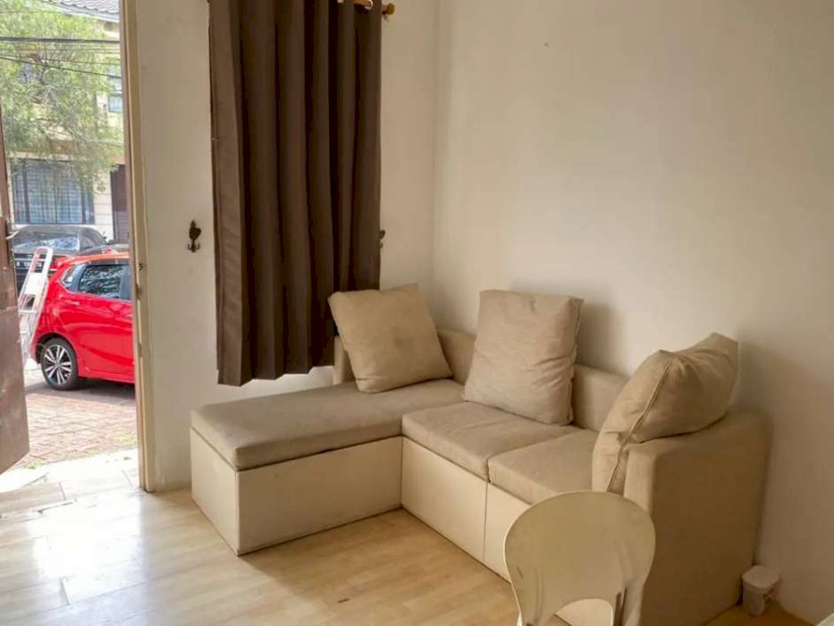 DISEWAKAN TOWNHOUSE PERMATA HIJAU FF SIAP HUNI