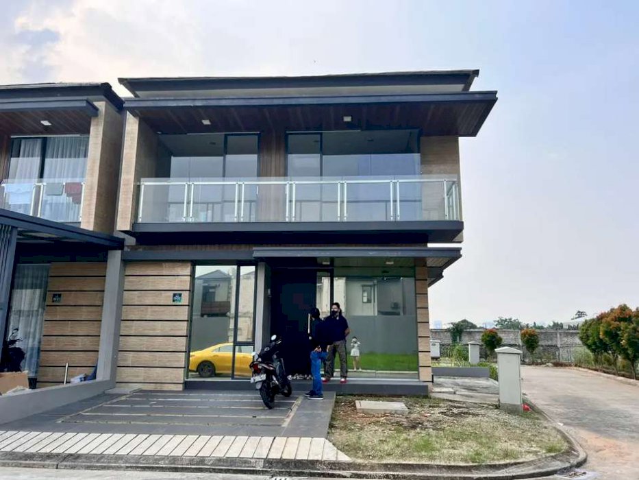 DIJUAL CEPAT RUMAH HOOK Golden Stone Serpong PERUMAHAN BARU