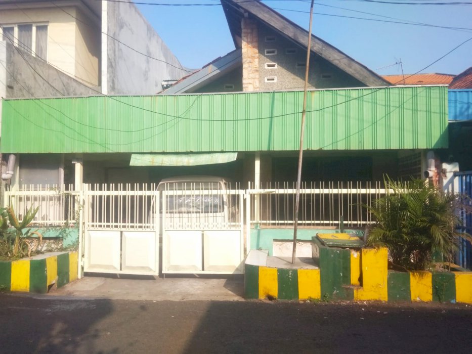 Rumah asri dijual jl. Purwodadi 2 no 5 demak surabaya