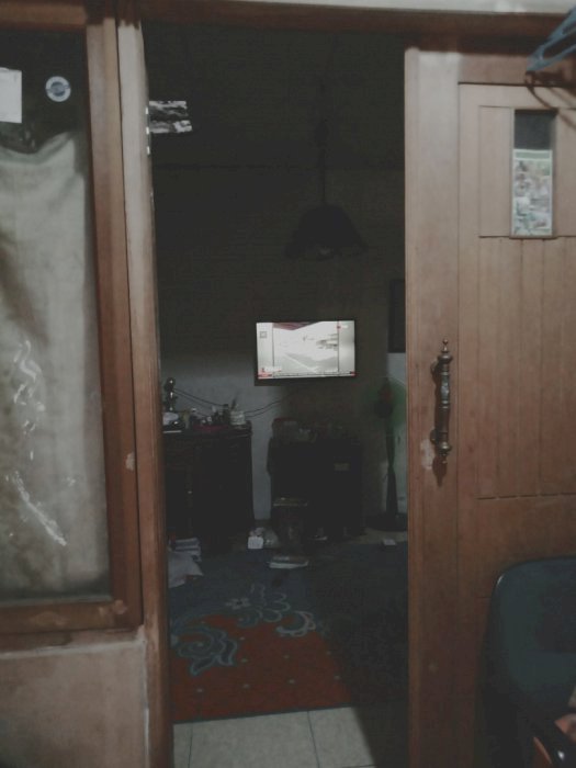 Dijual rumah posisi strategis di jatiwaringin