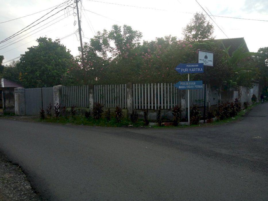 Rumah luas dekat roxy mall jember