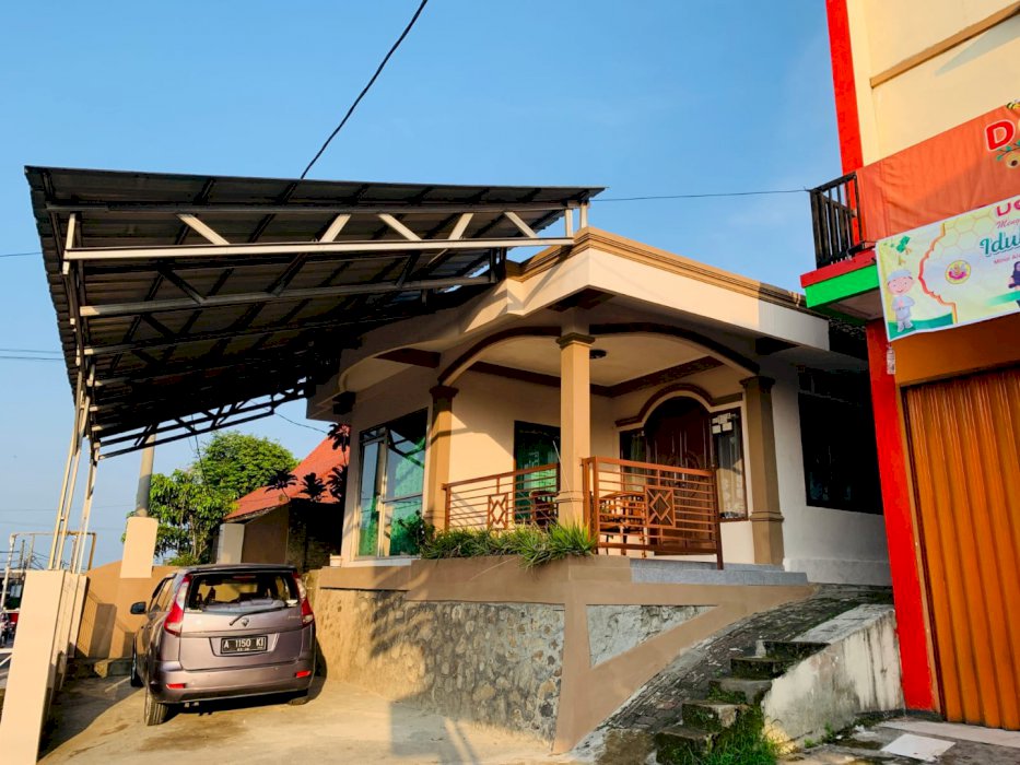 RUMAH DI JUAL, DI KOTA PANDEGLANG