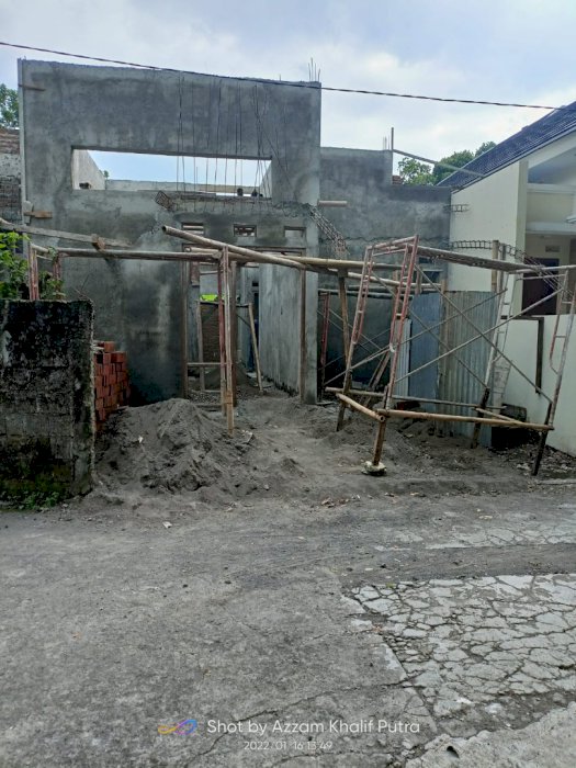 DIJUAL RUMAH BARU DI UTARA STADION MOGUWOHARJO