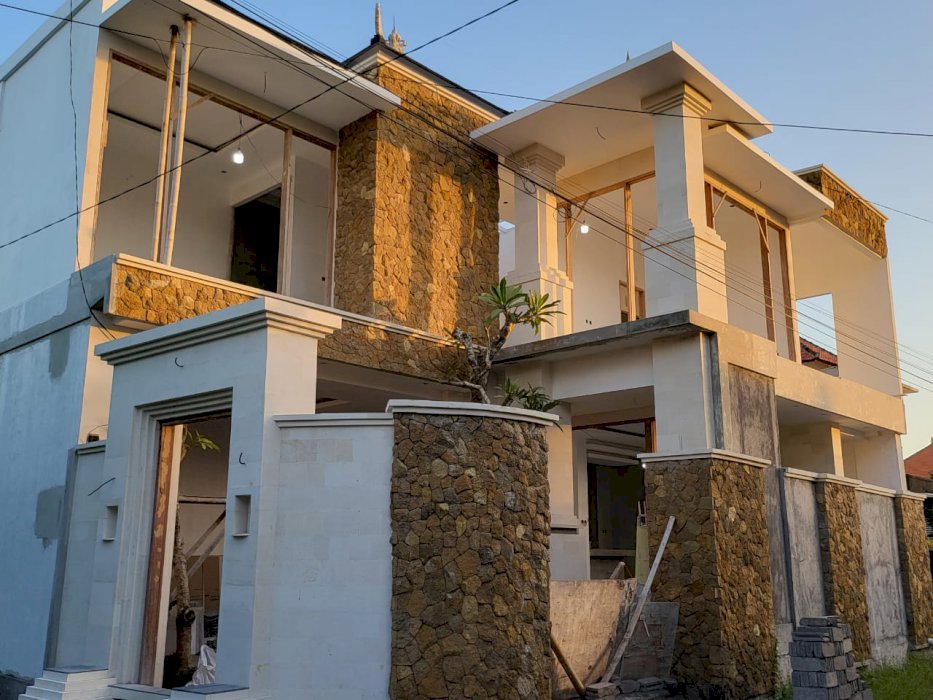 DIJUAL rumah baru style villa lantai 2 dikawasan Batuyang Gianyar bali