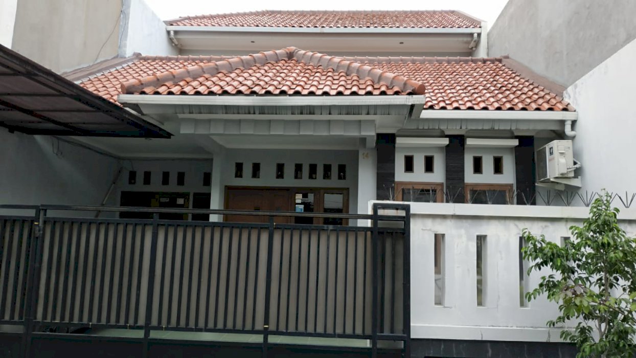 Rumah Rawamangun Tenang, Nyaman, Aman, Dan Bebas Banjir