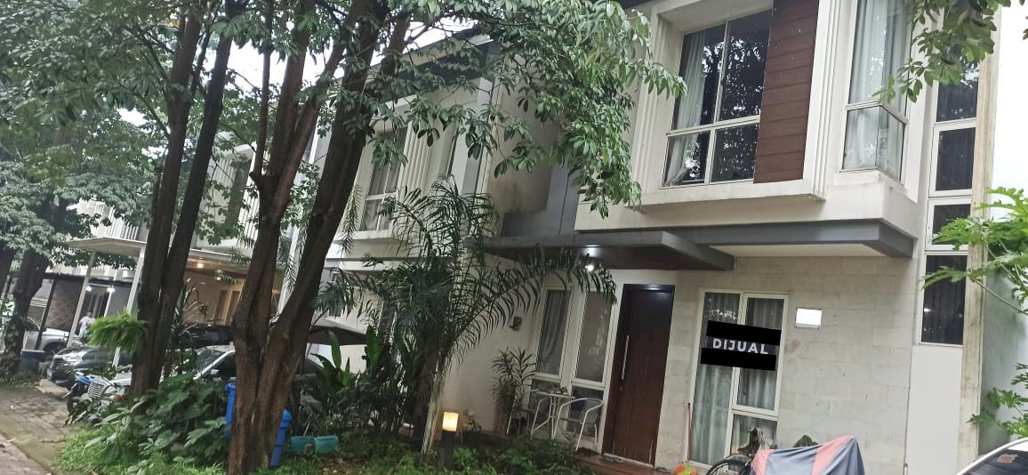 Rumah The Green BSD City Cluster Royal Blossom Nyaman Bebas Banjir