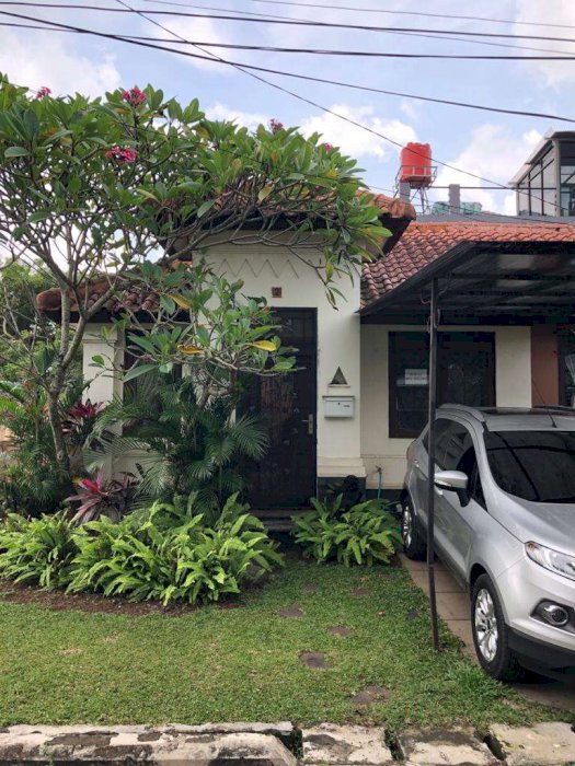 Dijual Rumah Taman Ubud Cendana Posisi Hoek Lippo Karawaci NEGO