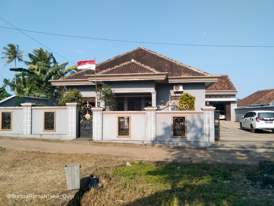 Rumah Mewah di Tanjung Senang Bandar Lampung