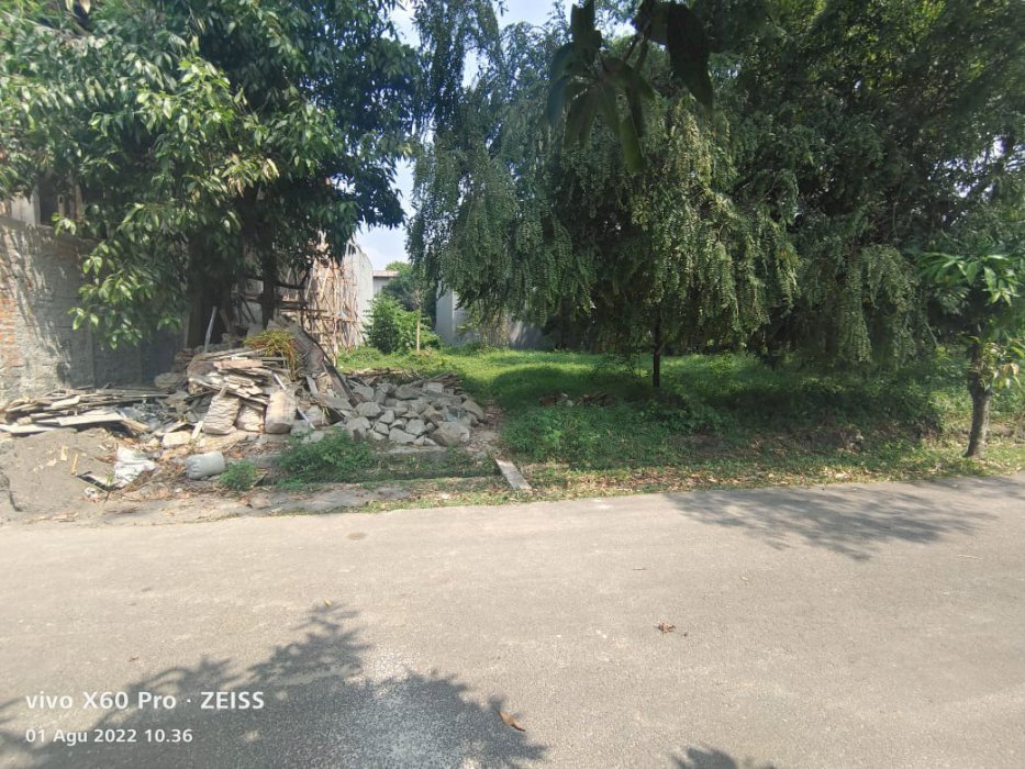 Tanah dekat jalan Toll Cibubur hanya 100 meter jaraknya depan mall