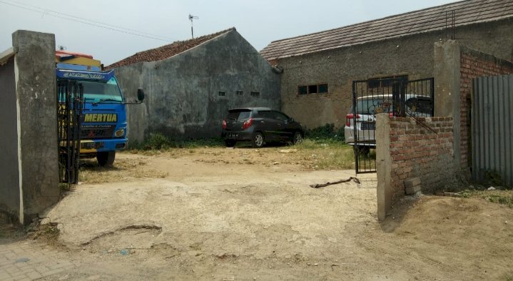 DI JUAL CEPAT TEMPAT PARKIR MOBIL DI PERUMAHAN GRIYA.PATARUMAN ASRI