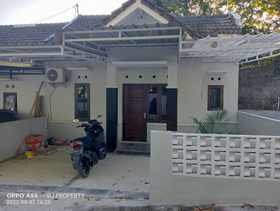 RUMAH SIAP HUNI DI PERUMAHAN KASONGAN BANTUL YOGYAKARTA