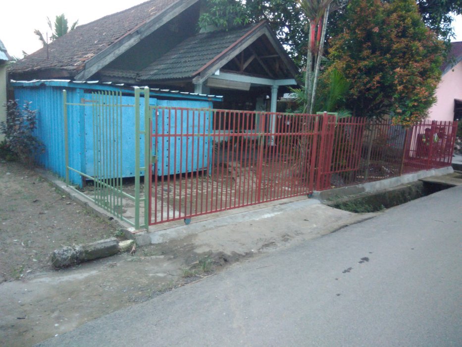 JUAL RUMAH DAN KEBUN