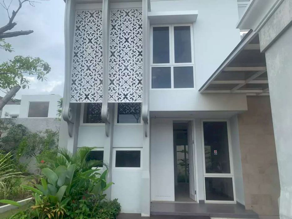 Rumah Mewah harga super murah, model minimalis, view laut