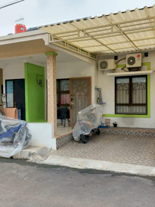 Rumah dijual di Essence park, SHM