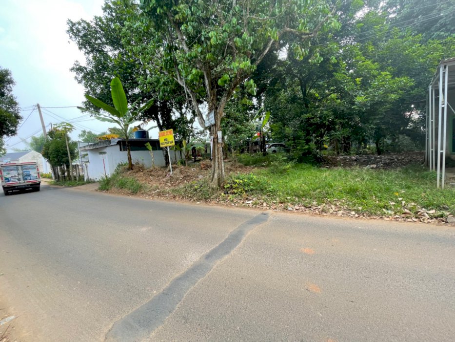 Tanah luas 630 sebelah perumahan dan pinggir jalan