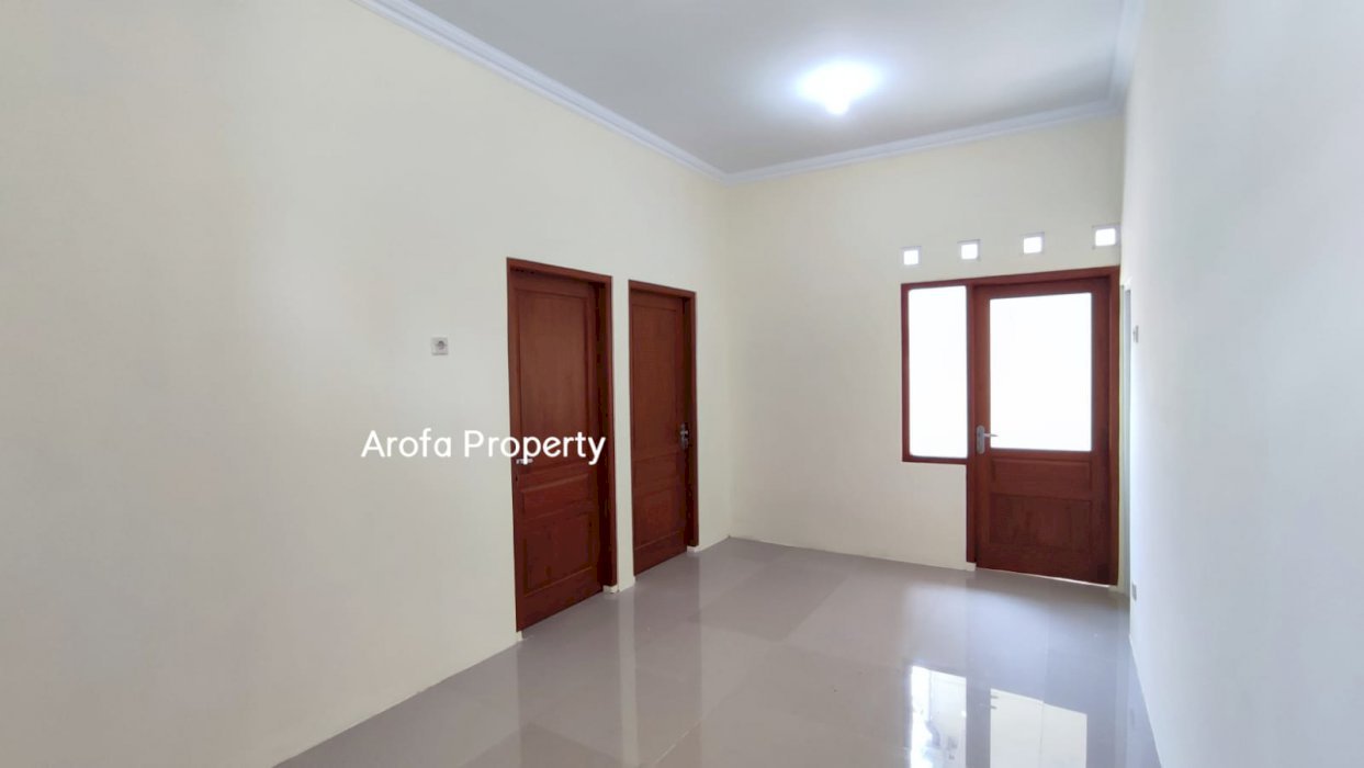 RUMAH BARU MINIMALIS SIAP HUNI SELATAN KASONGAN