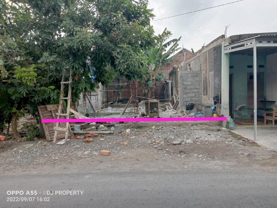 TANAH PINGGIR JL ASPAL BARAT TUGU LILIN BANGUNJIWO KASIAN BANTUL